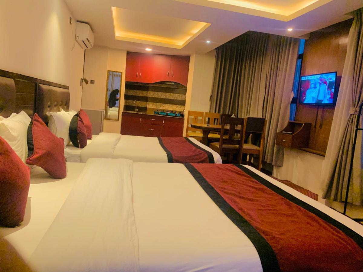 Hotel De Universal Kathmandu Buitenkant foto
