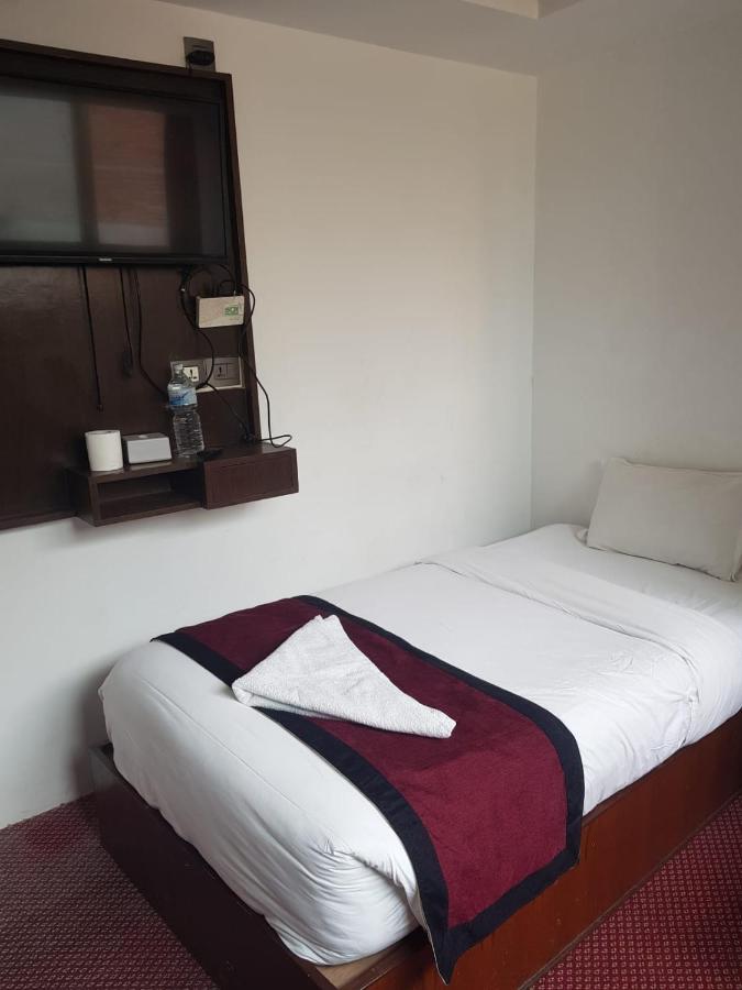 Hotel De Universal Kathmandu Buitenkant foto