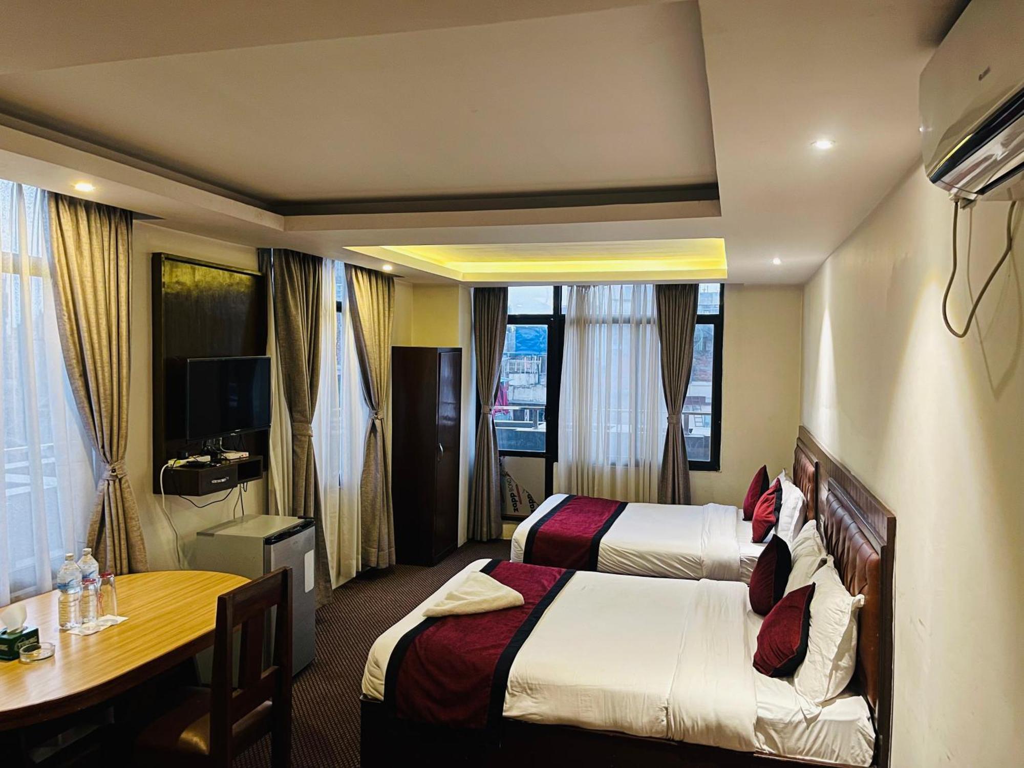 Hotel De Universal Kathmandu Buitenkant foto